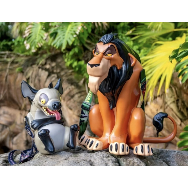 DISNEY LION KING SCAR POPCORN BUCKET EN ED DE HYENA SIPPER SET 2025