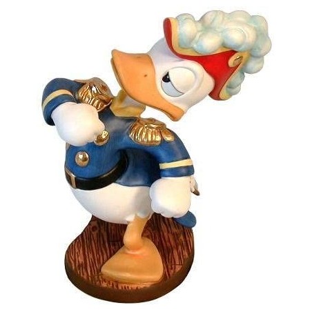 WDCC WALT DISNEY CLASSICS COLLECTION DONALD DUCK SEA SCOUT WITH LIFE RING